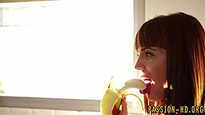 petite european babe cums hard 😍