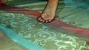 Latina babe fucks best friend to get pregnant, cuckold works tirelessly 😏