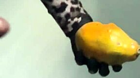 watch me fuck a papaya fruit for the first time, i really enjoyed the experience