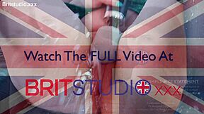 Drunk mature teen shifts pants for hotel fingering, wet pussy blowjob follows