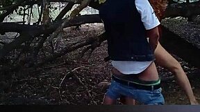 भटक गई खेत में अजनबी ने चोदा कम अंदर 💦