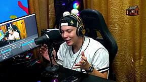 A novinha da Privacy avalia o pau do Ruan no podcast - Luuh Barbosa