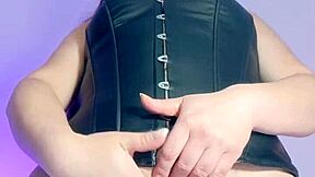 i’m loving mimicking the maid for bar clients’ video