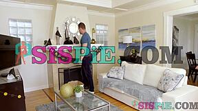 i watch kiara cole in her bratty new year video