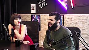 Lady Snow and Lord Kenobi's Hottest Moments in Sensual Cast Parte 5 on Sheer Red!