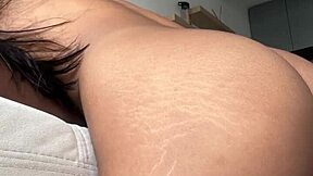 Amateur couple takes BBC deep in throat