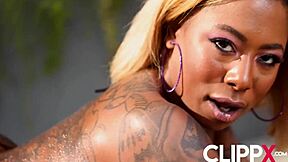 Gogo Fukme Twerks and Fucks Isiah Maxwell Hard