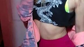 bonneyuwu plays with 25 lollipops in cute solo vid