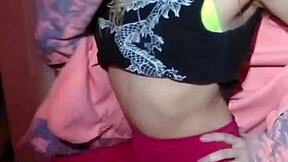 bonneyuwu plays with 25 lollipops in cute solo vid