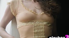 Daddy catches his stepdaughter eating out his wifes pussy - orgyfamily!