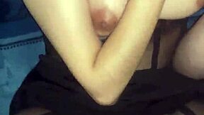 Me encuentro con mi exnovia y nos pusimos calientes y terminamos teniendo sexo casero 😏