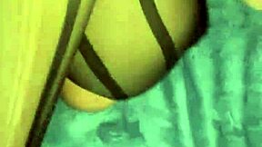 Me encuentro con mi exnovia y nos pusimos calientes y terminamos teniendo sexo casero 😏