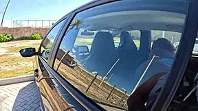 जियो रापोजिन्हा साल्वाडोर में राइड हिच करती है और सरप्राइजेस का सामना करती है