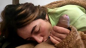 She wakes me up with a teen 18+ blowjob leading to cumshot