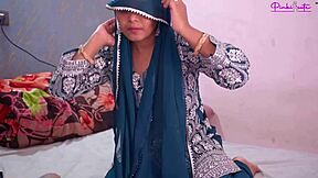 Dick Flash to Indian Bhabhi's Step Sister Sucking Like Pro