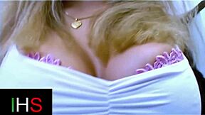 Beautiful curvy girl gets anal fucked with swollen pussy