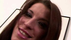 सैब्रिना स्वीट रॉ एमेच्योर हार्डकोर में इंटेंस एक्शन के साथ स्टार करती है