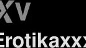 kaity tries her first anal experience