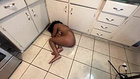 भाई, मैंने इस करली-हेयर्ड इबोनी 18+ टीन को बिग टिट्स के साथ व्रेक किया। उसकी फैट गंद बाद में नहीं चल सकती थी!