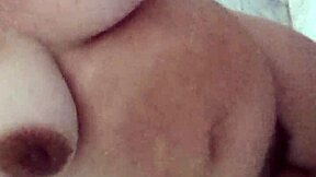 quero sentir sua porra quentinha escorrendo por mim, hein?