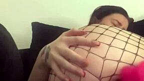 Is This Horny British Teen 18+ Slut Girlfriend Squirting During Blowjob Experience?