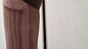 Damn! Sexy Balloons Mistress Elza Kom Dominates with Panty Sniffing Action!