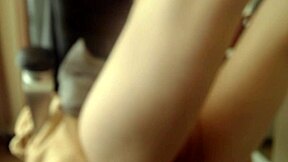 i'm mastering these dildos and squirting everywhere amazing