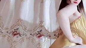 viet teen 18+, wanna show me your bigo dance moves now?