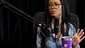 Alice Vasconcelos shows her blowjob skills and tasty pussy. She said she wouldn't be comfortable with spit, but look at her now!