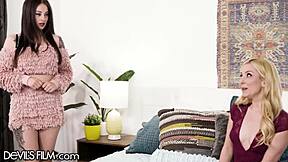 Hey Maddy May, let me show you how to touch yourself right!