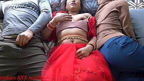 स्टेपमॉम हार्ड फक मिलती है