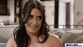 Wishing to admire my girlfriend's big natural tits