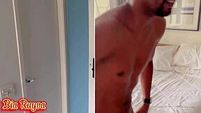 मेरी मॉम की गैंड आसानी से लेती है, ब्राजीलियन एक्शन देखना चाहते हो?