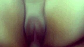 Casal faz vídeo e vaza na net.