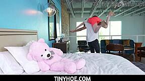 Tiny redhead teen stepdaughter Mazy Myers climaxes with stepdad