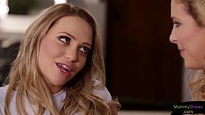 Novinha 18 Latina Swallows Big Dick Whole with Her Tight Pussy in Homemade Clip