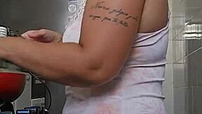 Pregnant Woman Showing Off Her Body!