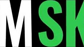 The Thick Influencer Accidentally Fucks Her Boyfriend In Front Of Fans While Dirty Talking