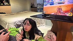 Amberzinha gives perfect blowjob backstage while I play Call of Duty