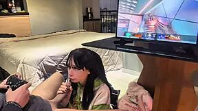 Amberzinha gives perfect blowjob backstage while I play Call of Duty