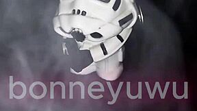 Petite teen in leia cosplay masturbates with dildo