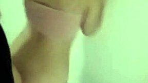 I rushed to fuck my classmate in the entrance and came in her mouth