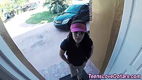 Real amateur teen gets a huge facial in this hd video 😏