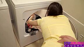 Stepsiblings caught: step sister ripped yoga pants in doggystyle cumshot 😏