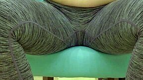 Teen babe teases her sugar daddy intensely in leggings during workout