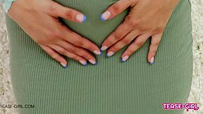 Omg, this teen 18+ is super hot, can’t believe her moves during that massage!