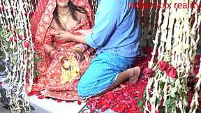 Indian Step Mom Desi Suhagrat Mein Wild Marriage XXX Hindi Dirty Talk Ke Saath