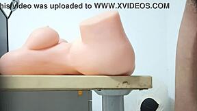 man with big thick cock cums sexy for you 😏