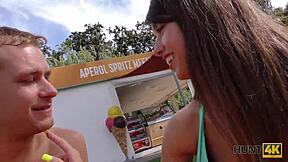 Hunt4k il sesso anale per soldi è esattamente ciò che i giovani coquette desiderano.