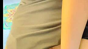 i'm roseredvip with a juicy pussy that makes you want to eat it with oral and fingering